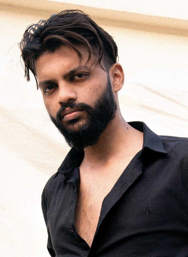 Tousled strands with beard